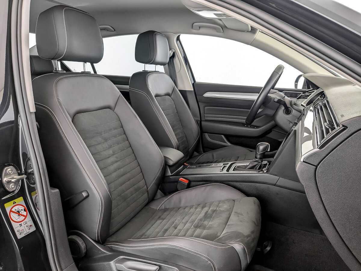 Volkswagen Passat 2021 года с пробегом. Фото: #23