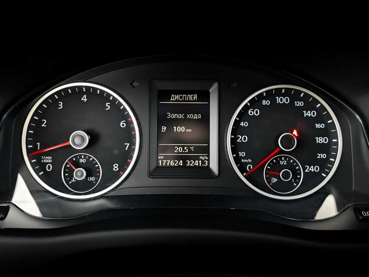 Б/У Фольксваген Тигуан 2016 года. Фото: #12