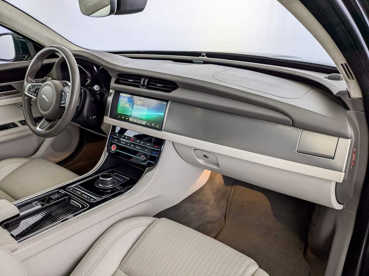 Jaguar XF 2018 года с пробегом. Фото: #10