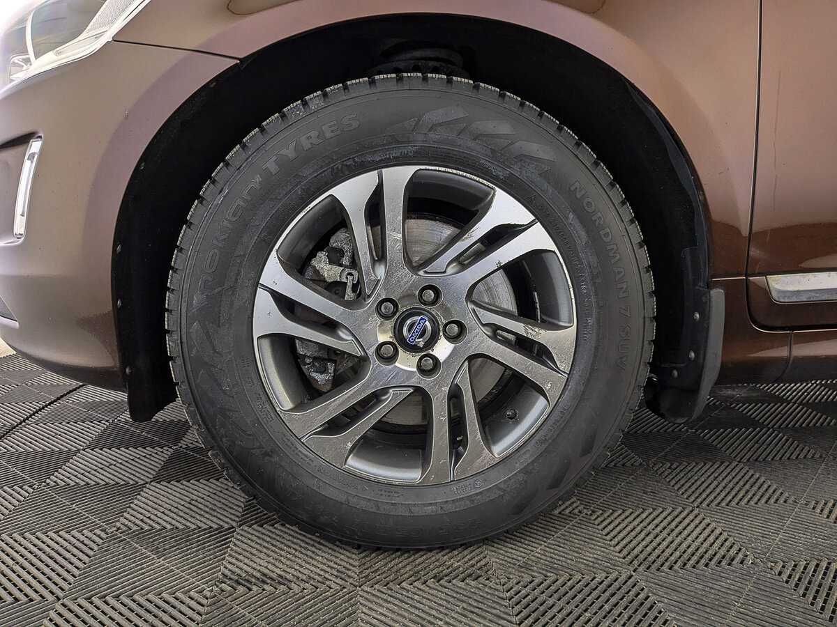 Б/У Вольво ИксЦ60 2014 года. Фото: #11