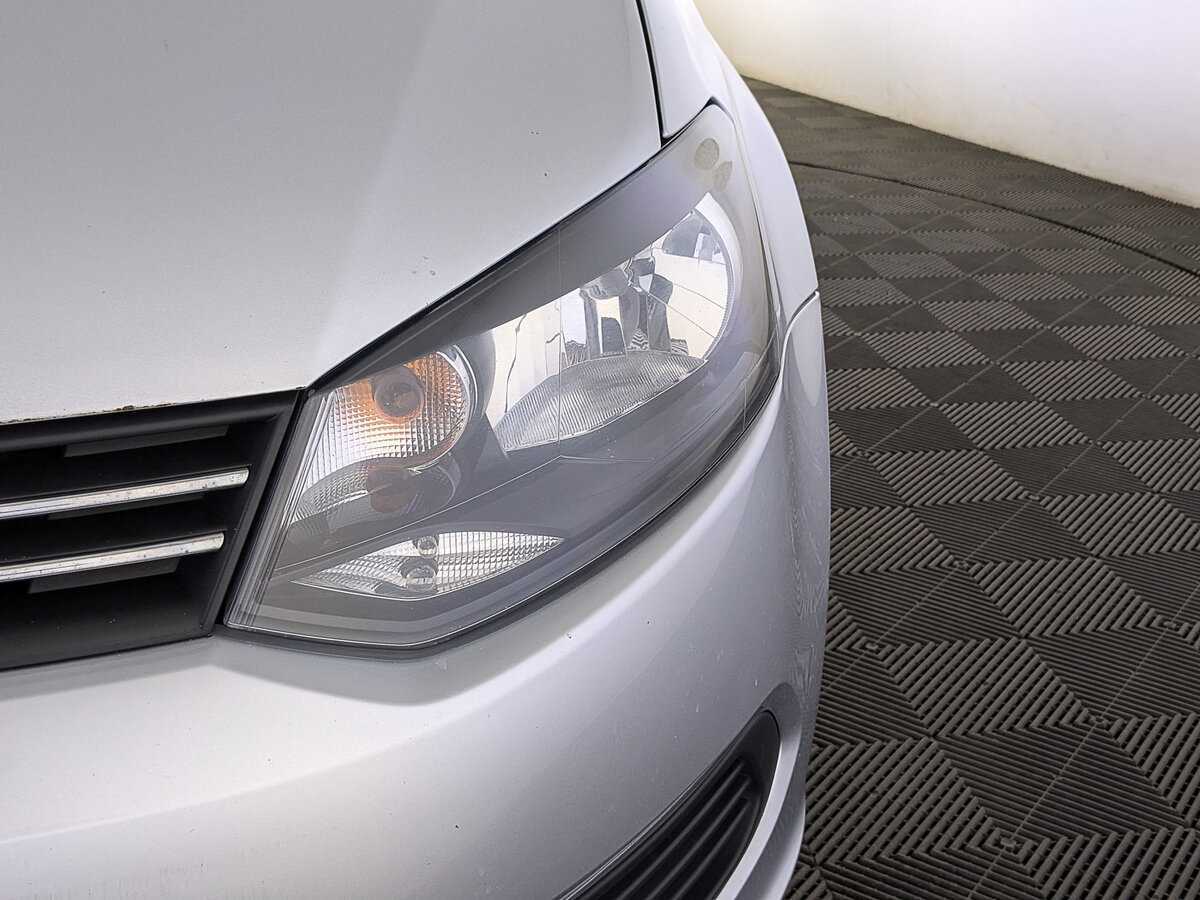 Б/У Фольксваген Поло 2015 года. Фото: #10