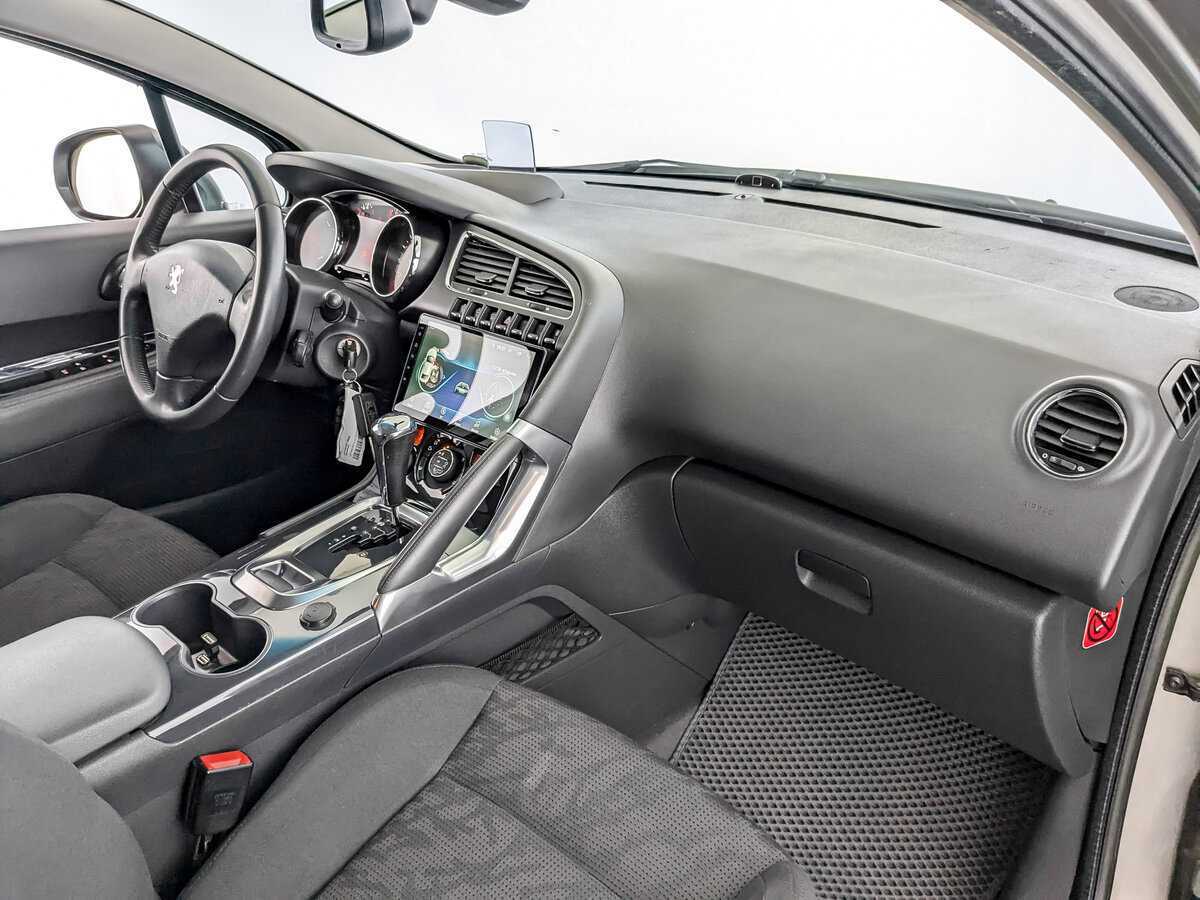 Б/У Пежо 3008 2012 года. Фото: #10