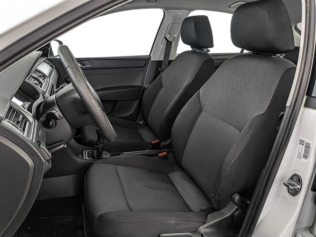 Б/У Шкода Рапид 2017 года. Фото: #17