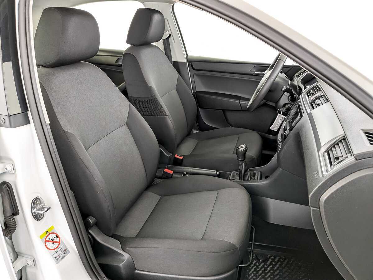 Б/У Шкода Рапид 2017 года. Фото: #22