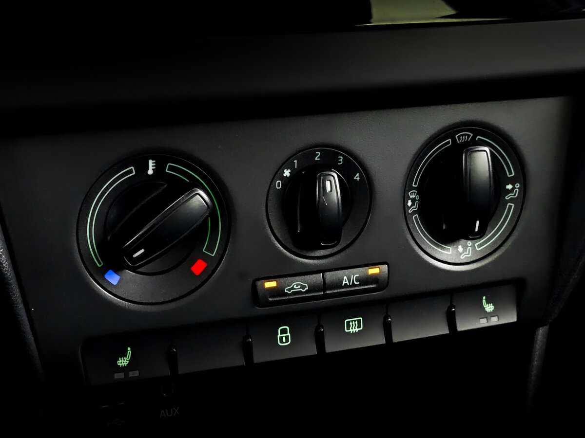 Б/У Шкода Рапид 2017 года. Фото: #24