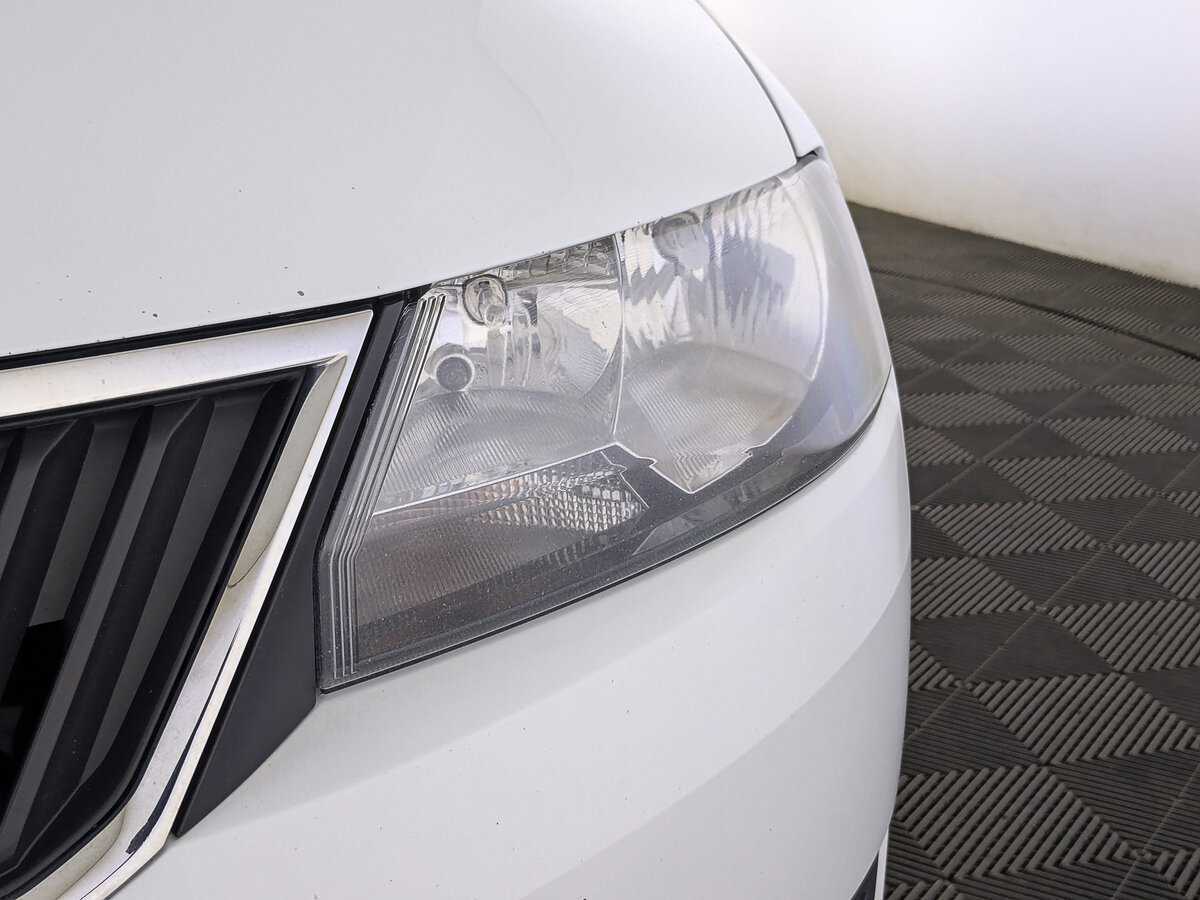 Б/У Шкода Рапид 2017 года. Фото: #10