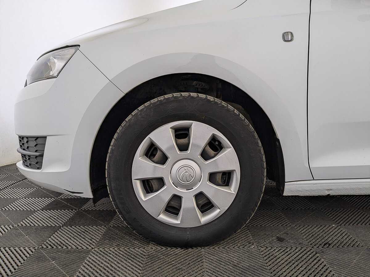 Б/У Шкода Рапид 2017 года. Фото: #11