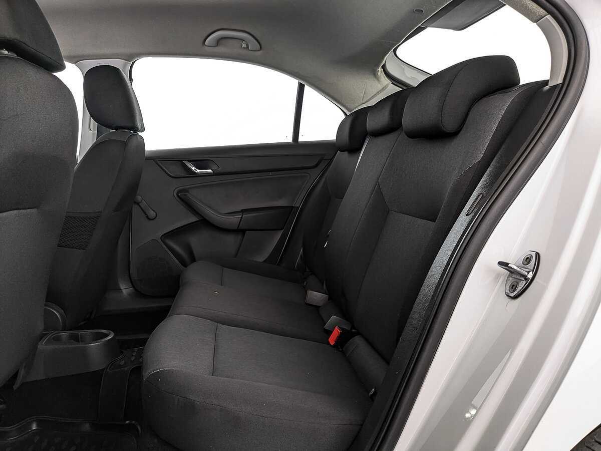 Б/У Шкода Рапид 2017 года. Фото: #17