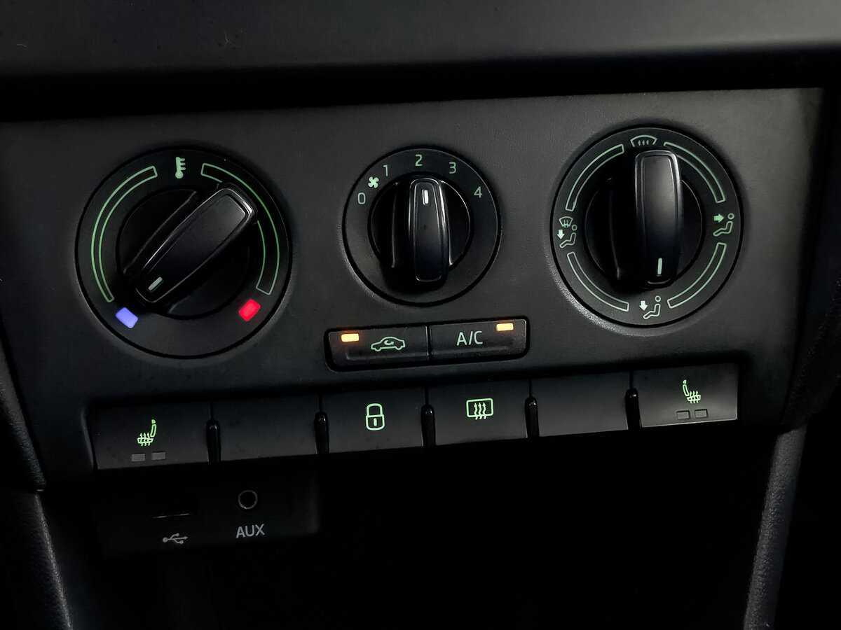 Б/У Шкода Рапид 2017 года. Фото: #20