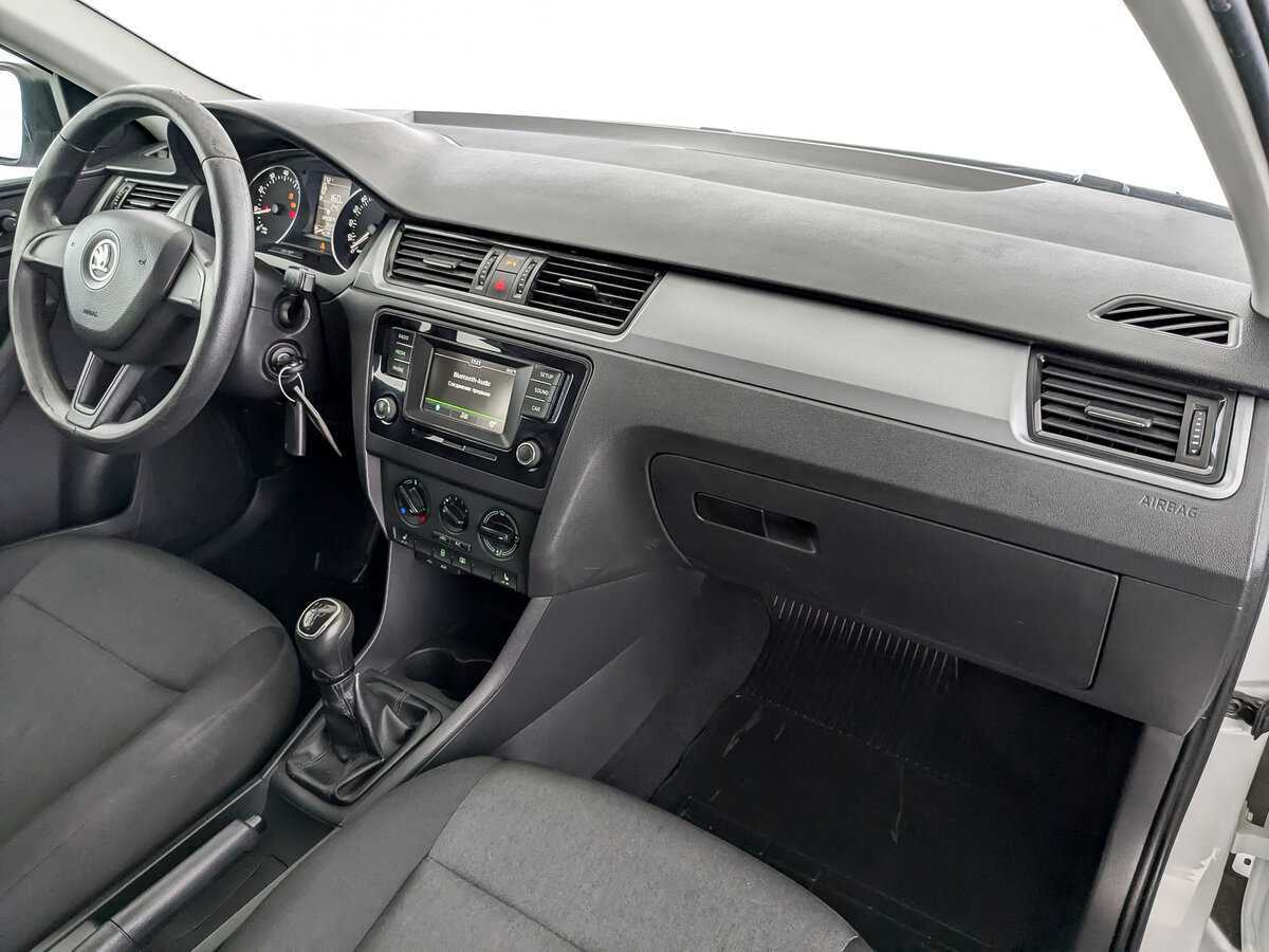 Б/У Шкода Рапид 2017 года. Фото: #10