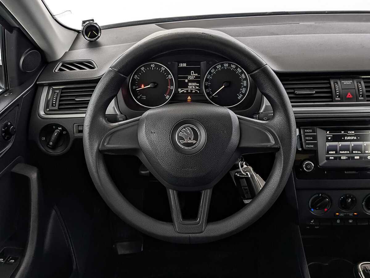 Б/У Шкода Рапид 2017 года. Фото: #20