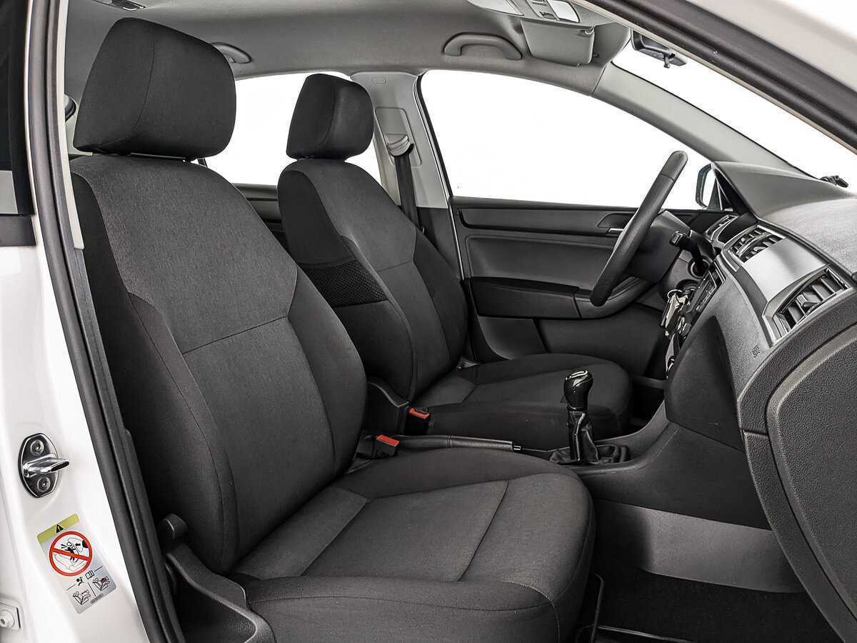 Б/У Шкода Рапид 2017 года. Фото: #22