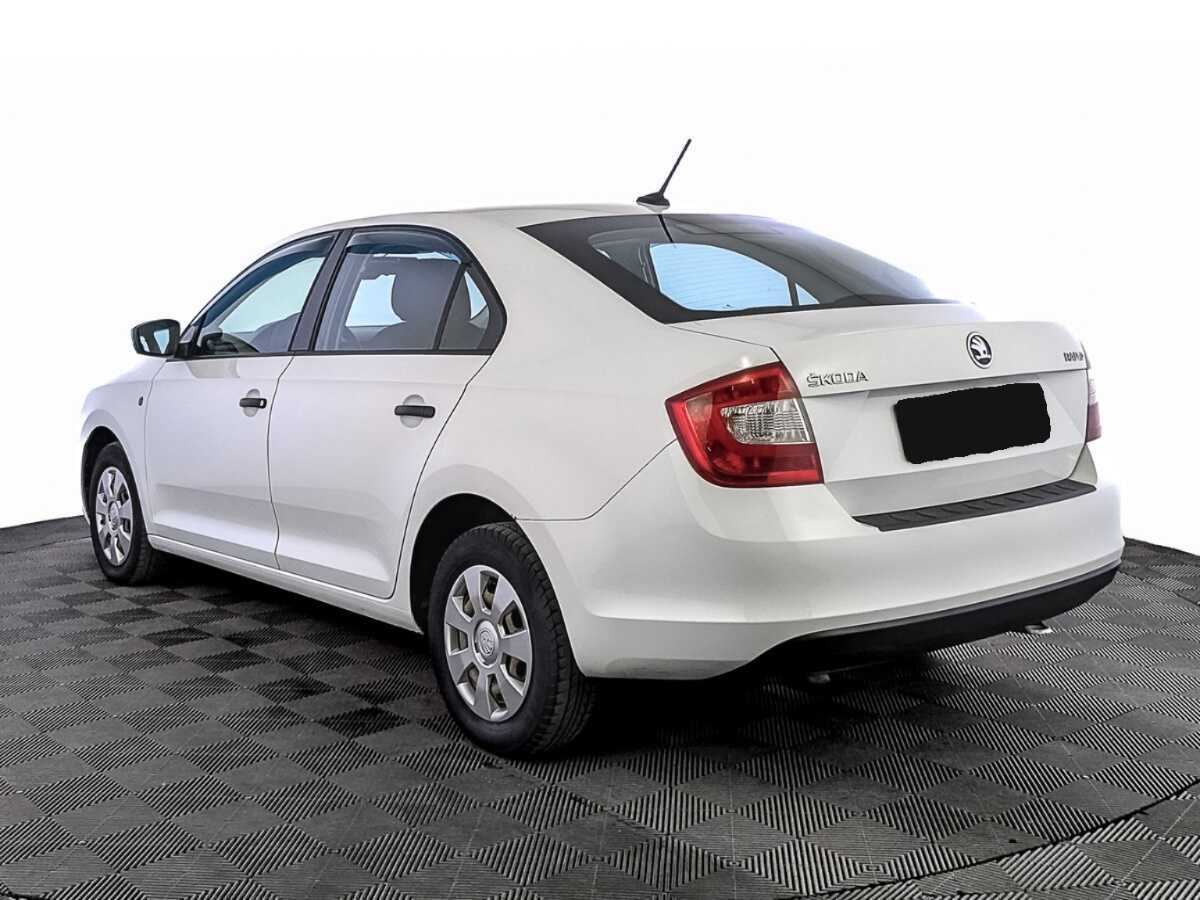 Б/У Шкода Рапид 2017 года. Фото: #6