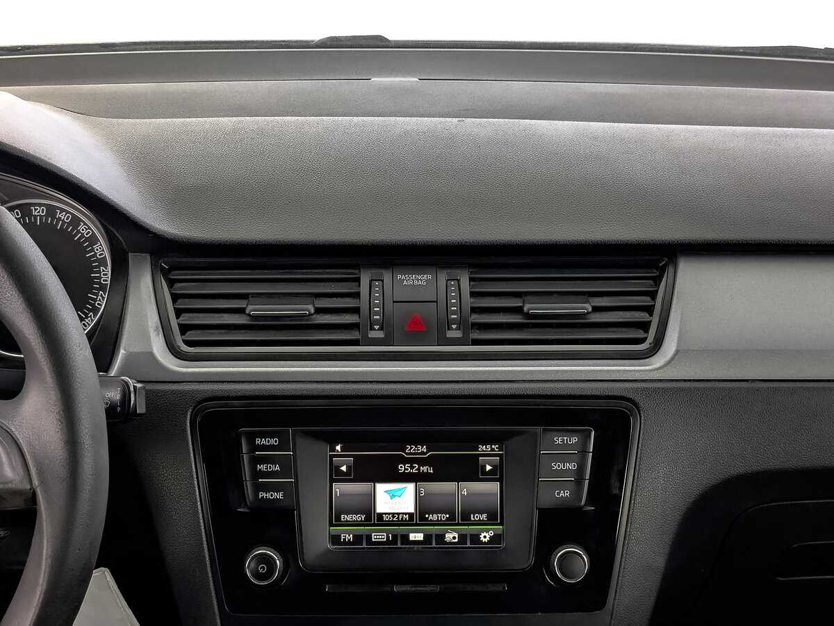 Б/У Шкода Рапид 2017 года. Фото: #16