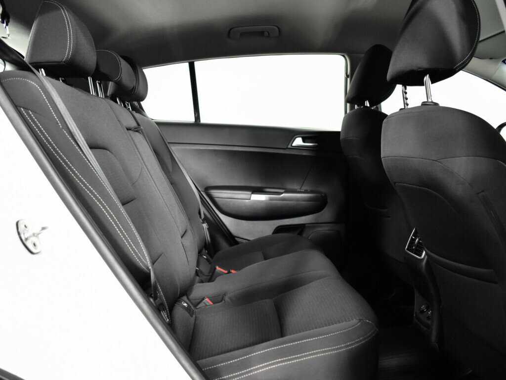 Б/У Киа Спортейдж 2016 года. Фото: #9