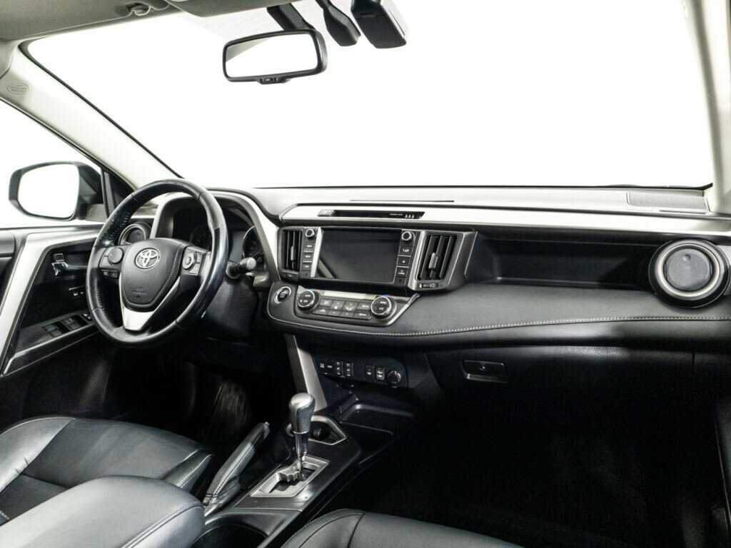 Toyota RAV4 2016 года с пробегом. Фото: #8