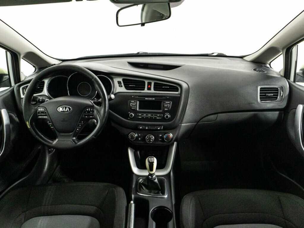 Б/У Киа Сид 2012 года. Фото: #12