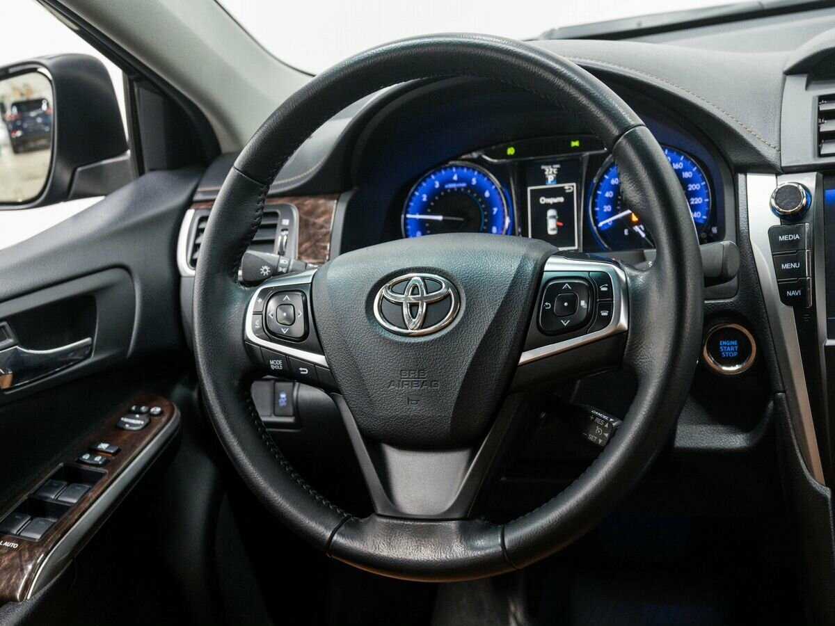 Toyota Camry 2017 года с пробегом. Фото: #6