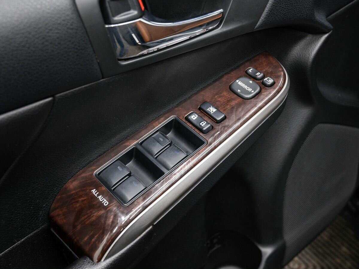 Toyota Camry 2017 года с пробегом. Фото: #17