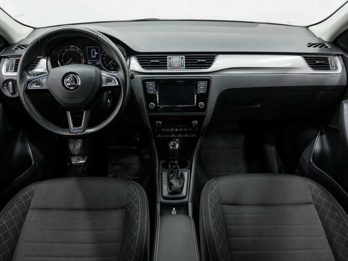 Б/У Шкода Рапид 2018 года. Фото: #8