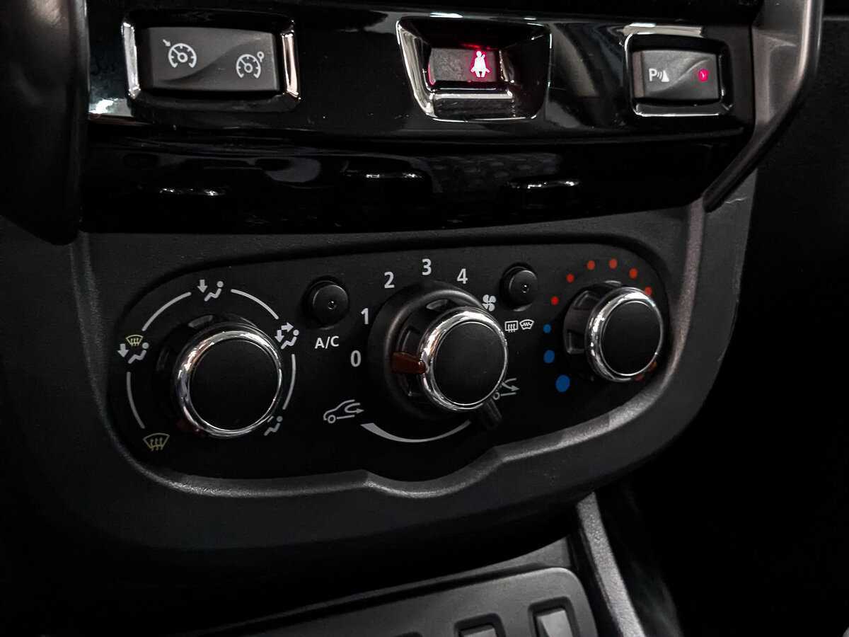 Б/У Рено Дастер 2015 года. Фото: #20