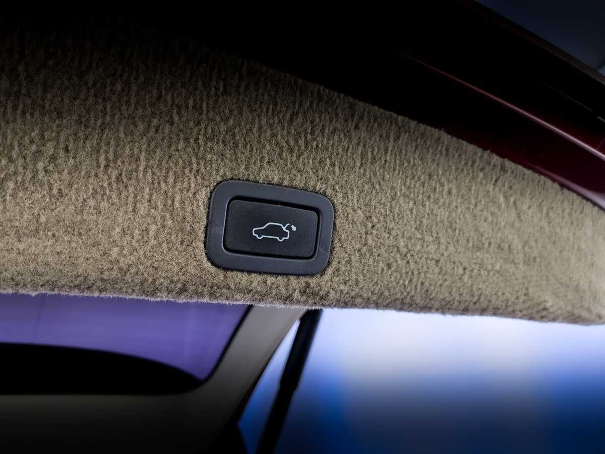 Б/У Вольво ИксЦ60 2013 года. Фото: #24