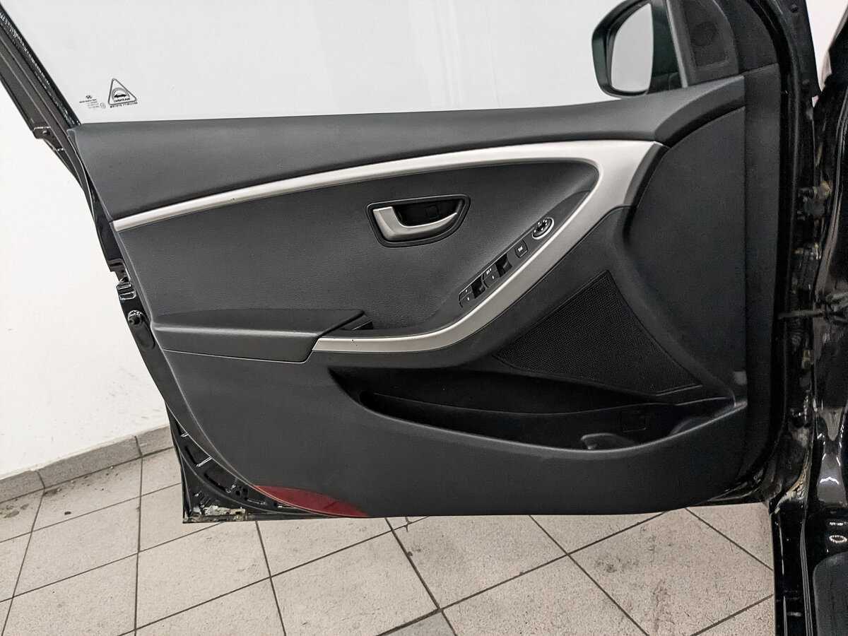 Б/У Хендай ай30 2015 года. Фото: #18