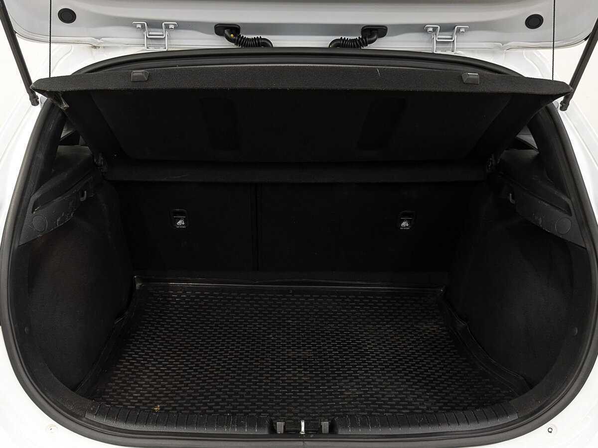 Б/У Киа Сид 2018 года. Фото: #9