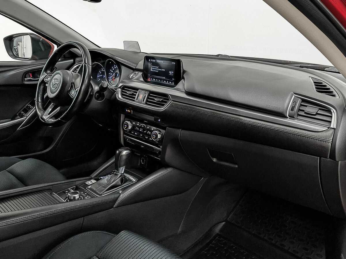 Б/У Мазда 6 2018 года. Фото: #10