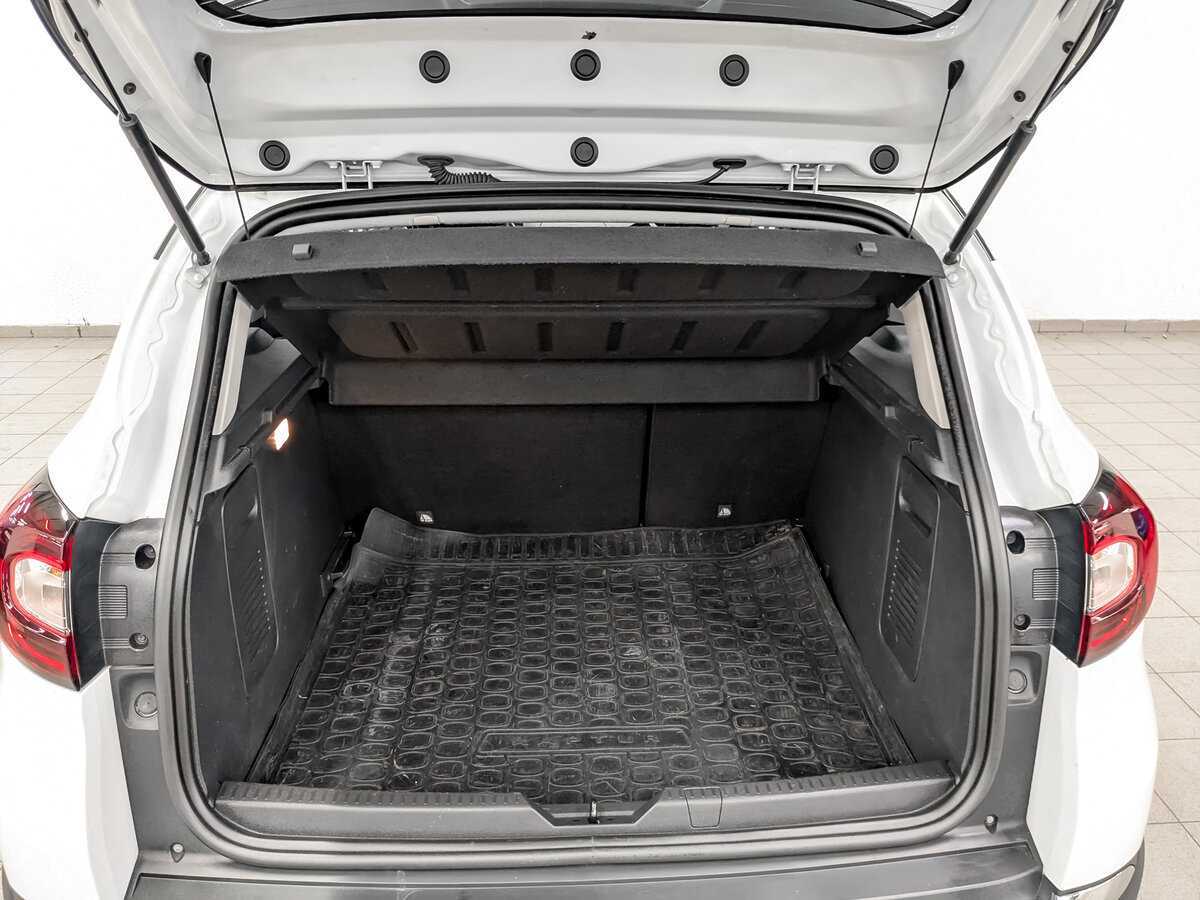 Б/У Рено Каптюр 2018 года. Фото: #9