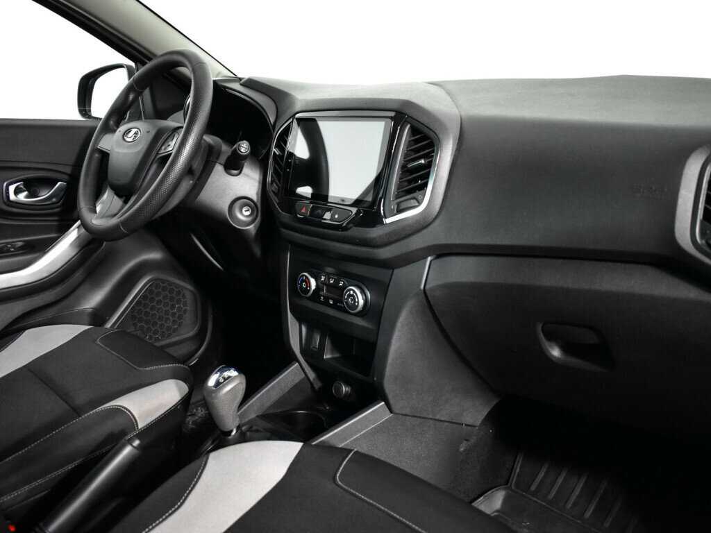 Б/У Лада (ВАЗ) ИКСРЭЙ 2016 года. Фото: #8