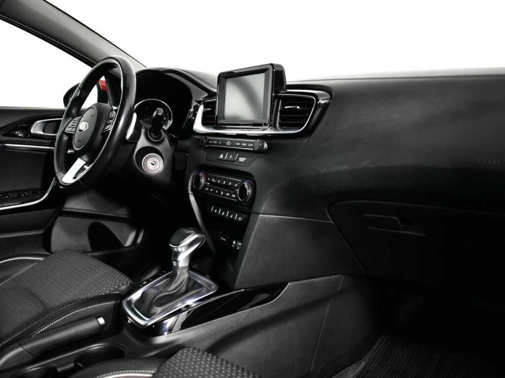 Б/У Киа Сид 2018 года. Фото: #8