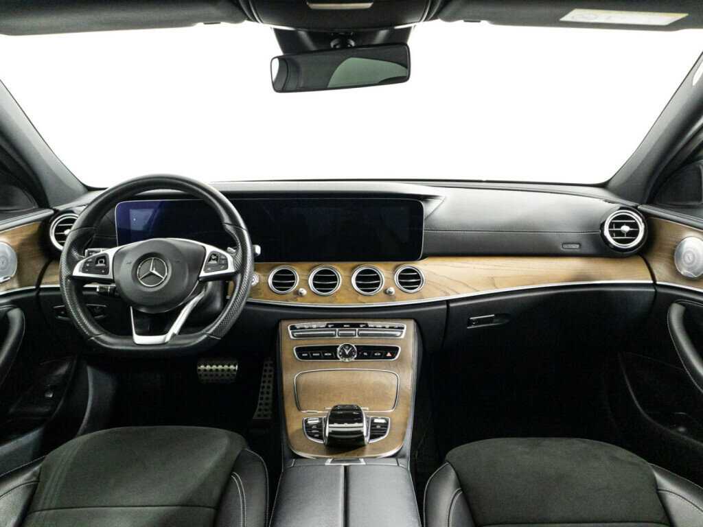 Mercedes-Benz E-Класс 2017 года с пробегом. Фото: #12