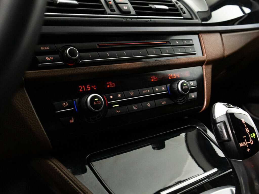 BMW 5 серии 2012 года с пробегом. Фото: #16