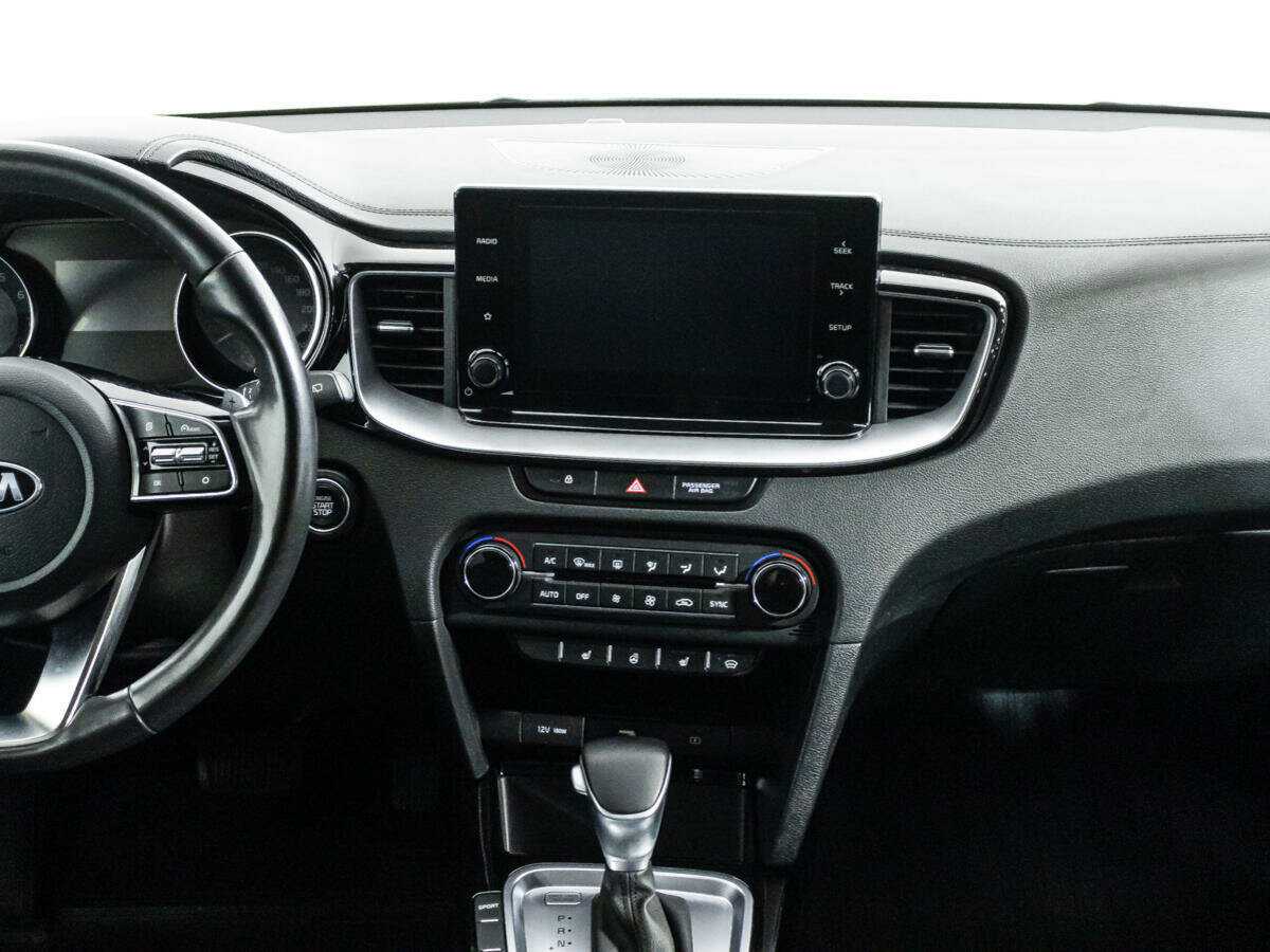 Kia Ceed 2020 года с пробегом. Фото: #13