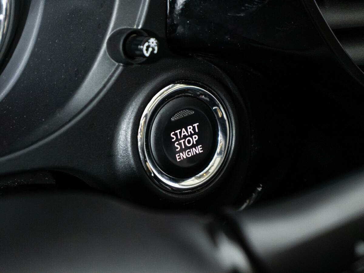 Б/У Митсубиши Оутлэндер 2018 года. Фото: #19