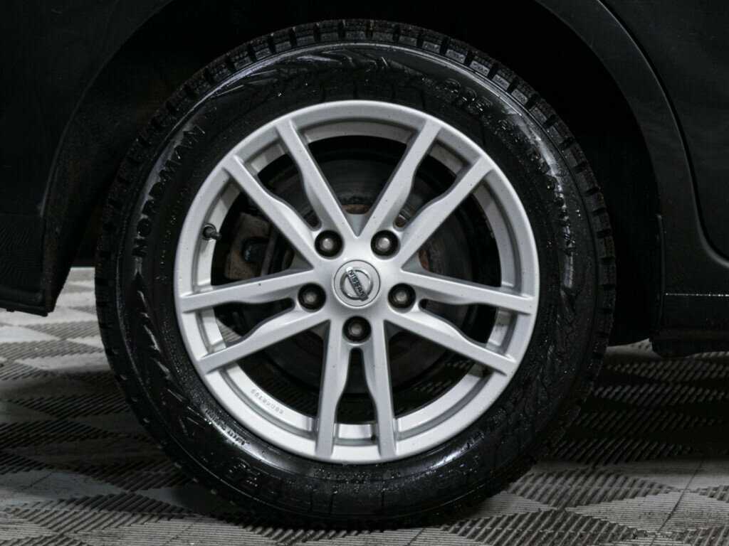 Б/У Ниссан Тиида 2015 года. Фото: #14