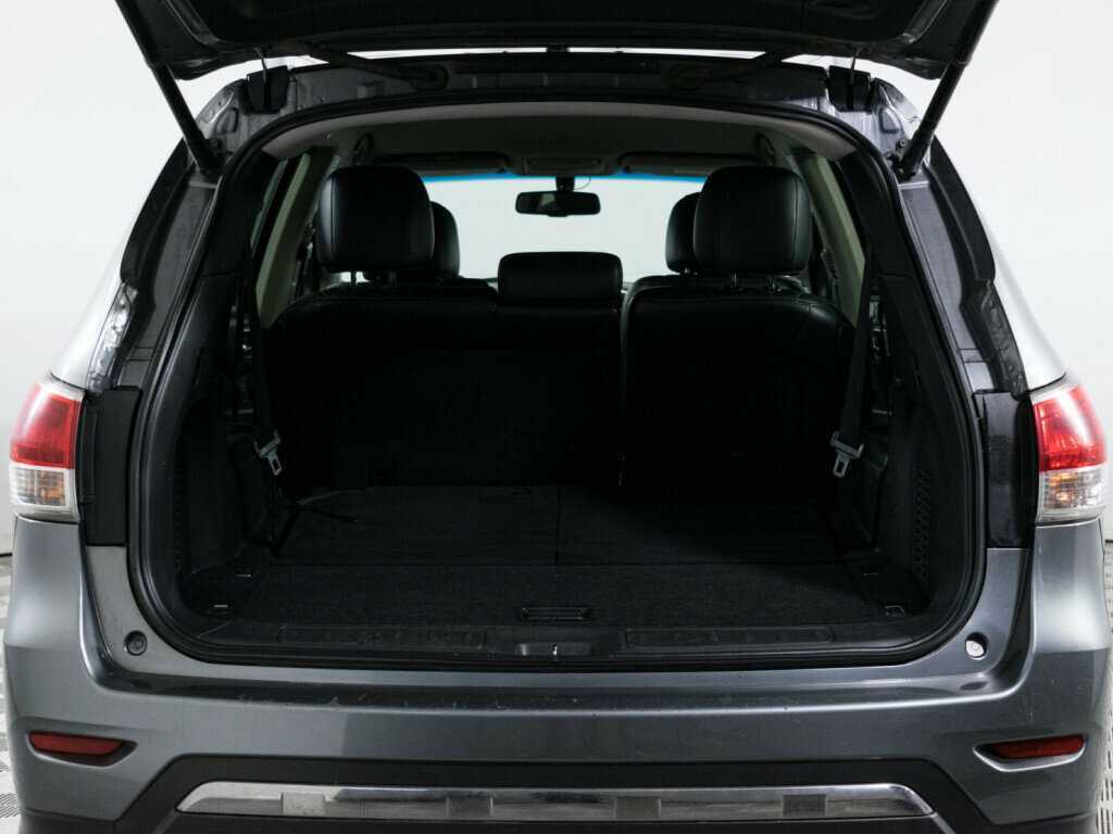 Б/У Ниссан Патфайндер 2015 года. Фото: #8