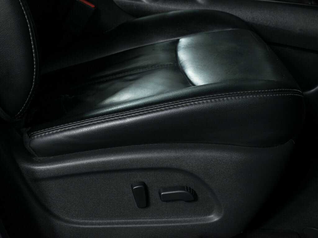 Б/У Ниссан Патфайндер 2015 года. Фото: #17