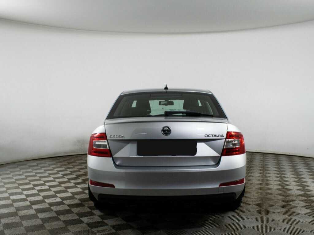 Б/У Шкода Октавия 2013 года. Фото: #4