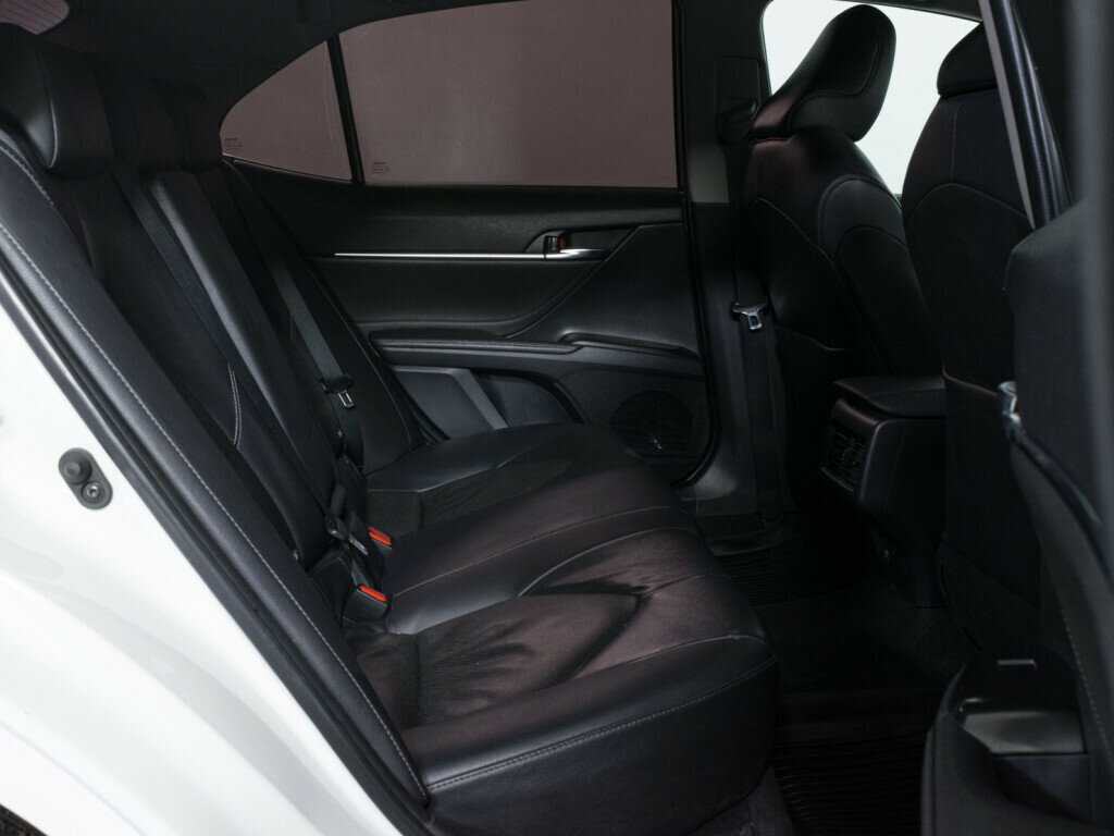 Toyota Camry 2021 года с пробегом. Фото: #8