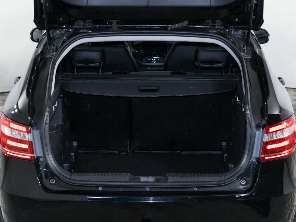 Б/У Лада (ВАЗ) Веста 2021 года. Фото: #6