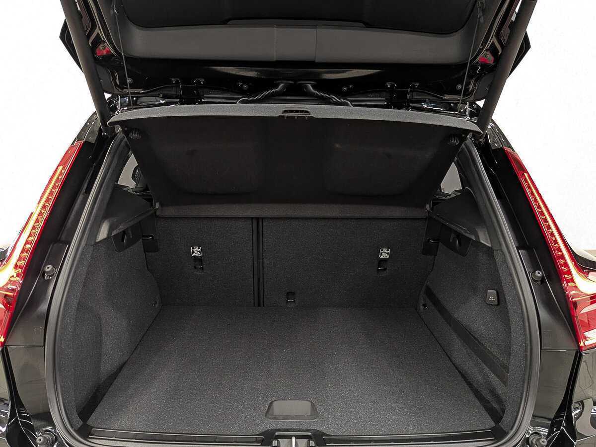 Volvo XC40 2019 года с пробегом. Фото: #9