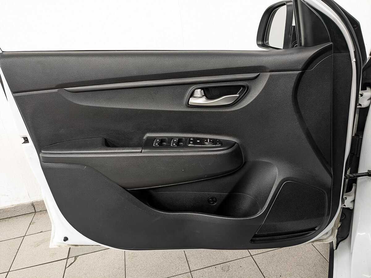 Б/У Киа Рио 2020 года. Фото: #15