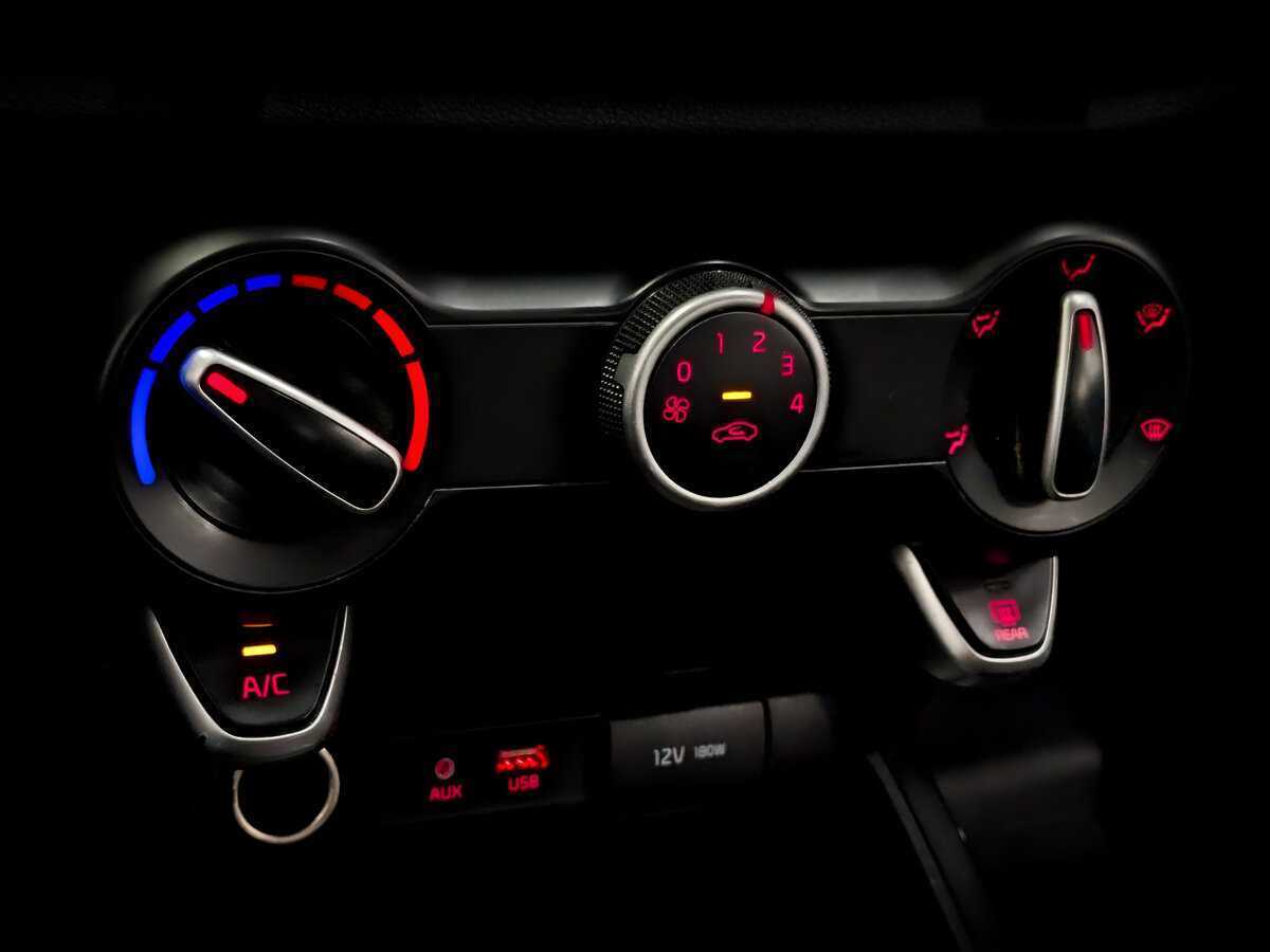 Б/У Киа Рио 2020 года. Фото: #22