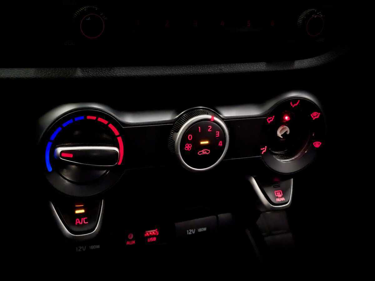 Б/У Киа Рио 2020 года. Фото: #21