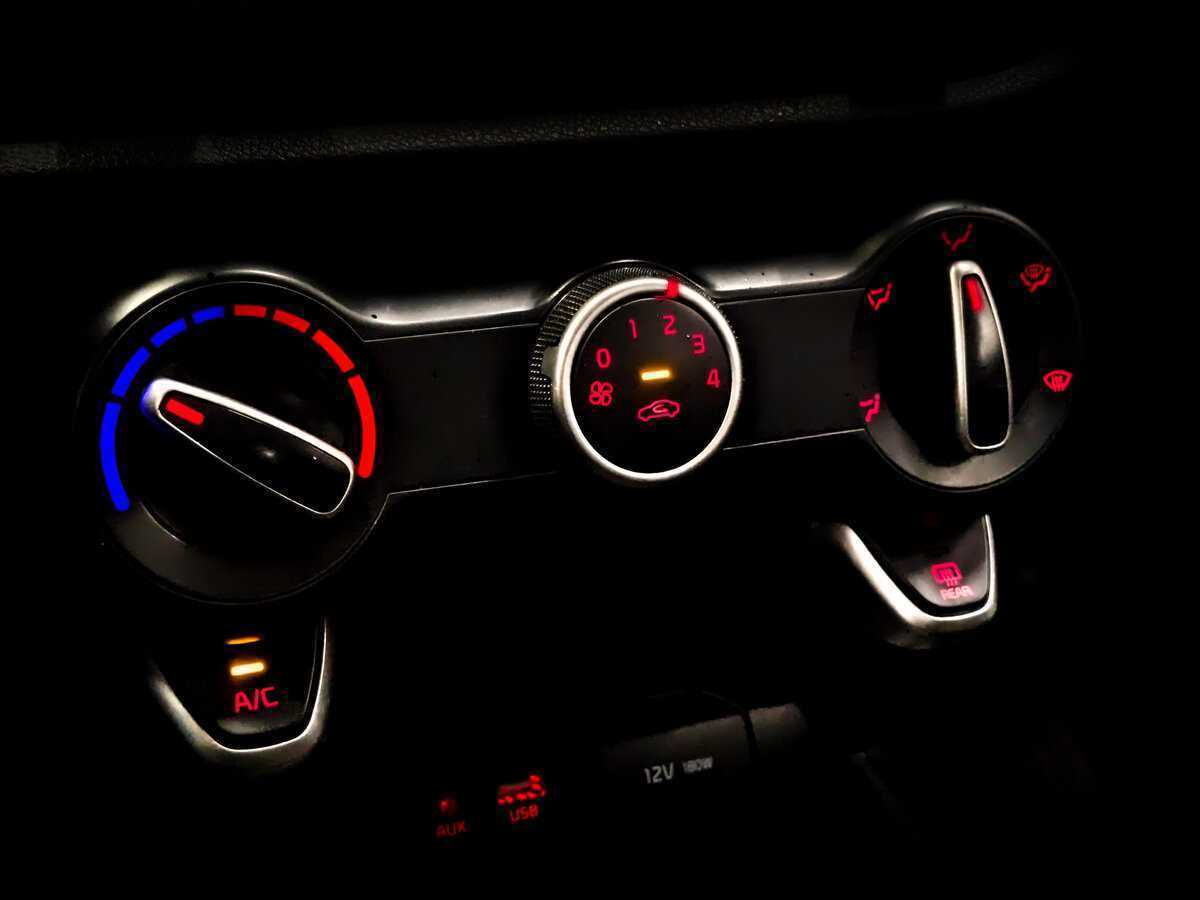 Б/У Киа Рио 2020 года. Фото: #20