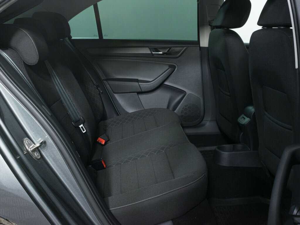 Б/У Шкода Рапид 2021 года. Фото: #8