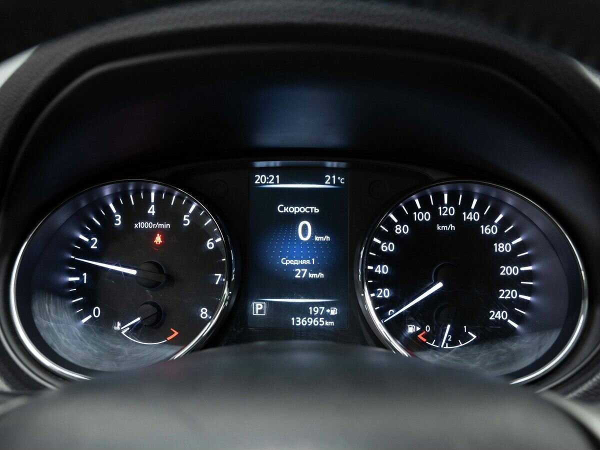 Б/У Ниссан Икс-Трейл 2017 года. Фото: #18