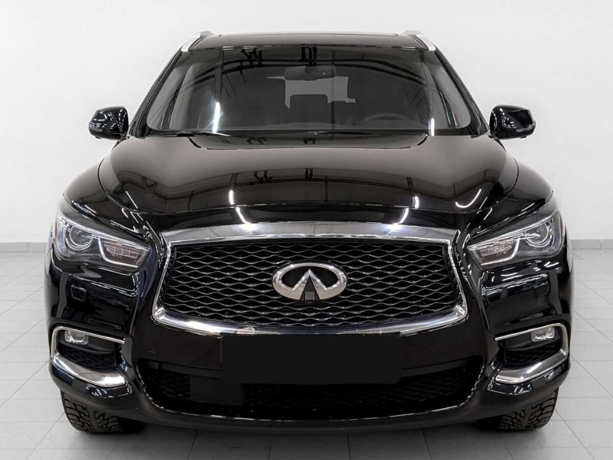 Infiniti QX60 2018 года с пробегом. Фото: #1
